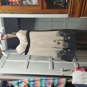 Beautiful dress size 16